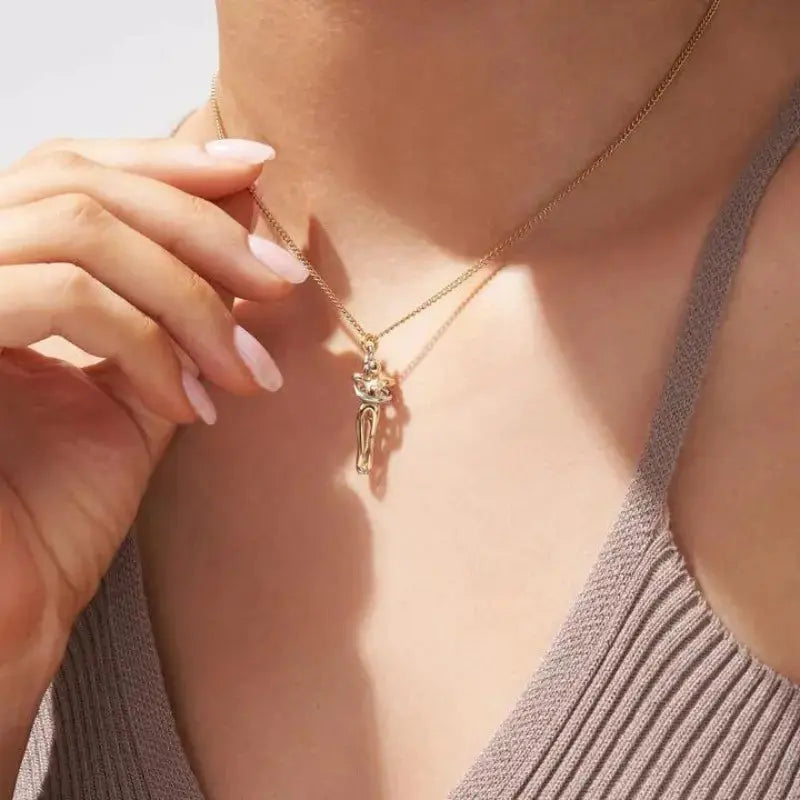 Luhaka®  Hug Necklace + FREE Message Card & Gift Box